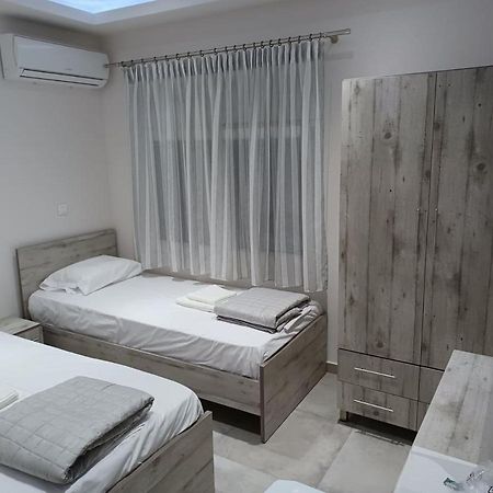 Ladenis Studios 尼亚普拉加 外观 照片